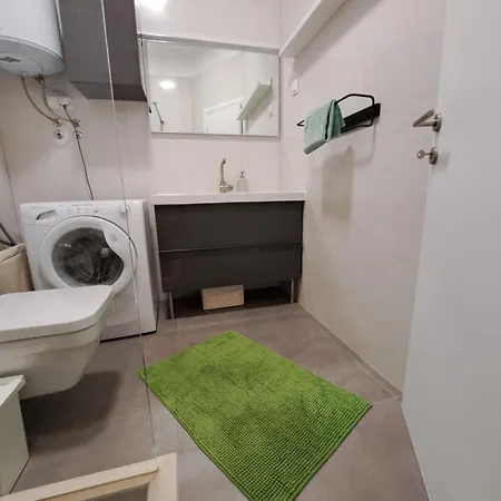 5d Apartment Lopar