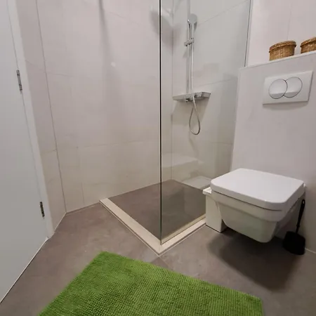 5d Apartment Lopar